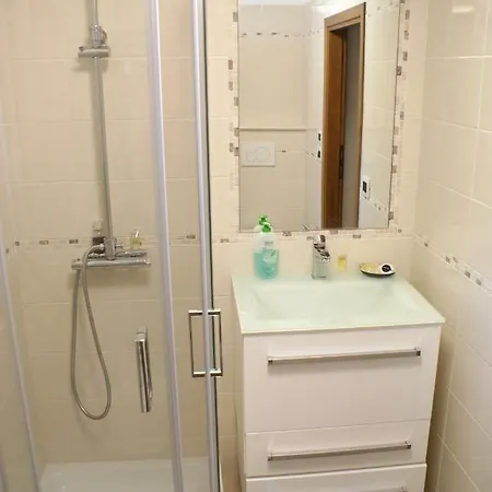 別荘 Apricot House