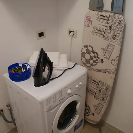 Apricot House * Roccascalegna