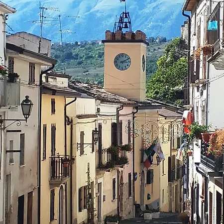 Apricot House Roccascalegna