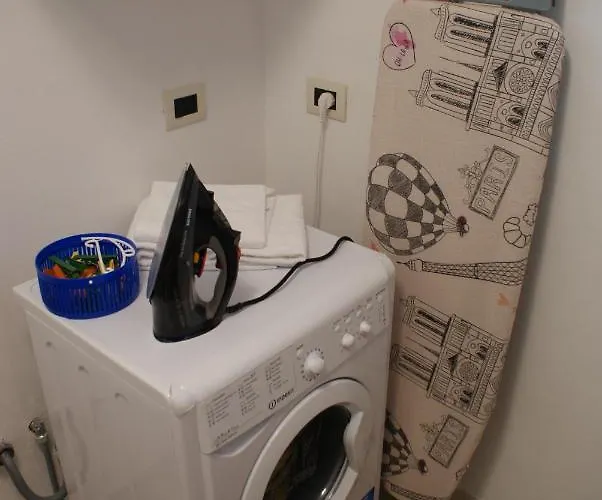 Apricot House * Roccascalegna