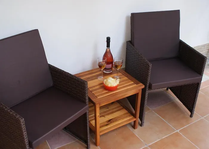 Apricot House Roccascalegna